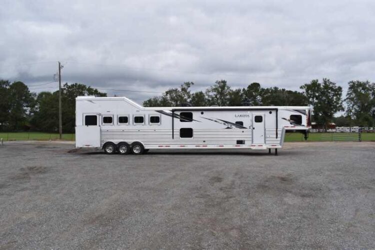 2021 Lakota BigHorn 8519TBB 5 Horse Trailer with 19′ Short Wall